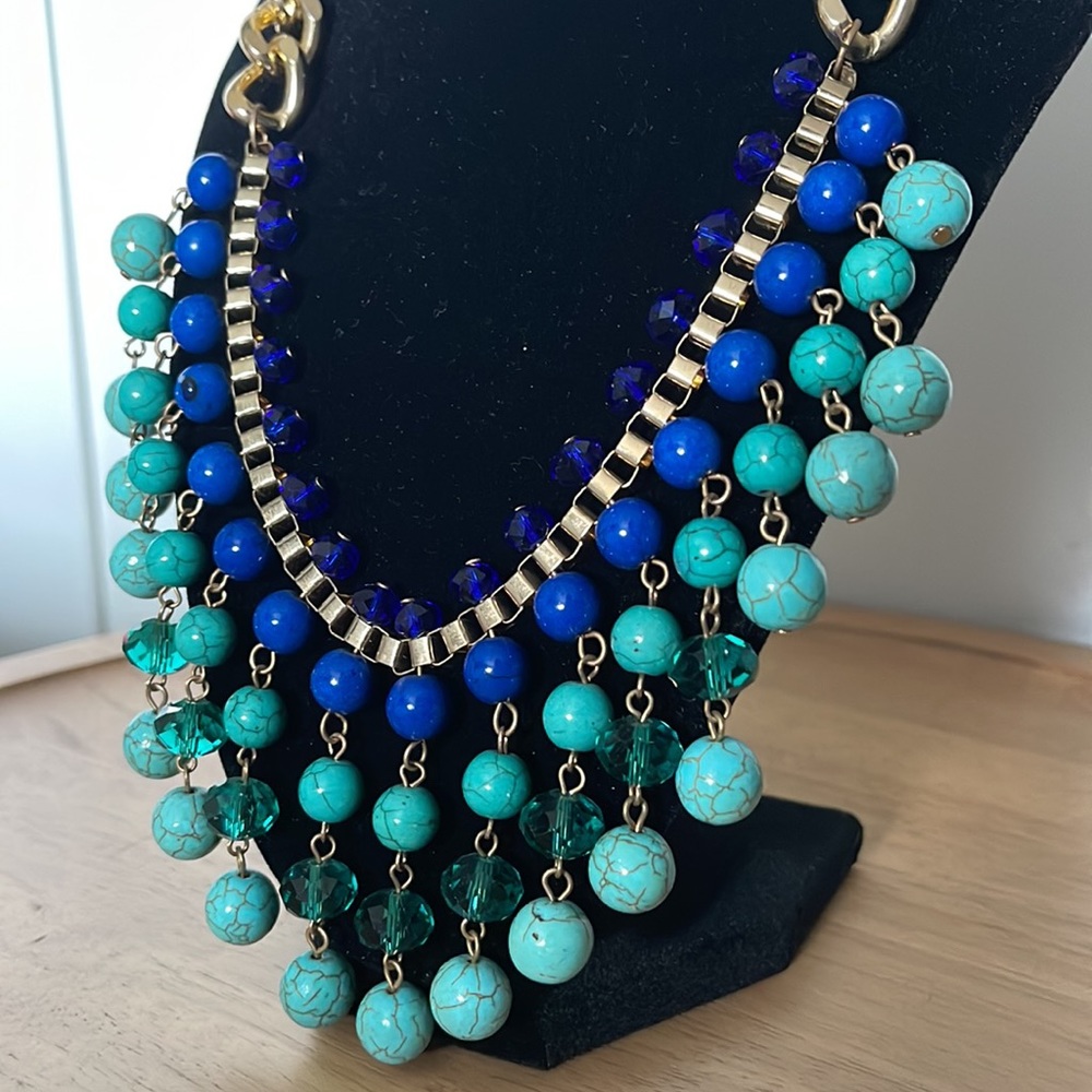 Statement necklace
